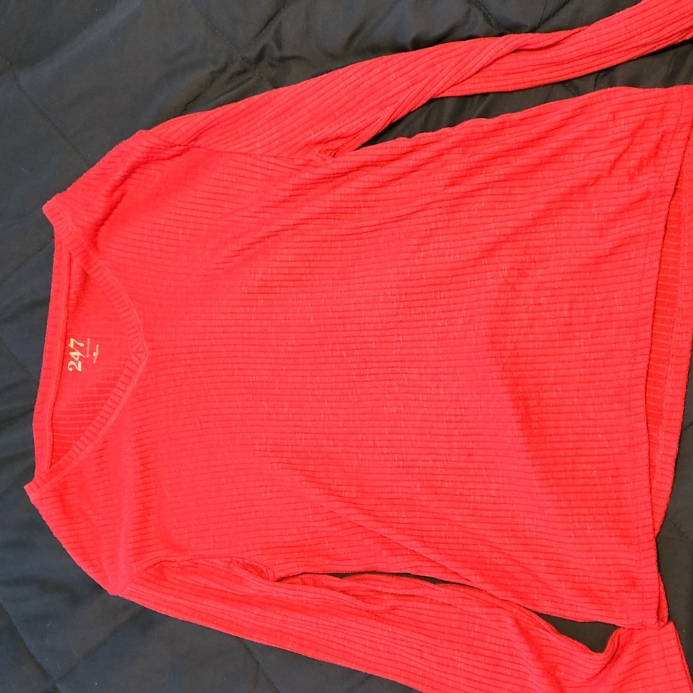 Maurices 24/7 fuschia sweater, size M